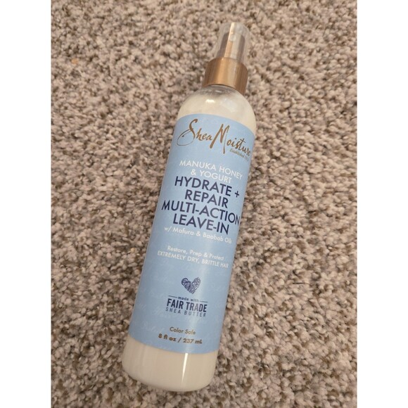SHEAMOISTURE Manuka Honey & Yogurt Hydrate +Leave-In Conditioner Spray 8 fl oz - Picture 1 of 3